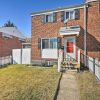 Отель Chic Townhome w/ Deck: 6 Mi to Dtwn Baltimore, фото 17