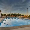 Отель Wingfield Inn & Suites, фото 12