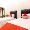 Отель OYO 1400 Barat Residence Syariah, фото 7
