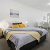 Отель A Cozy & Modern Studio Next to Darling Harbour, фото 1