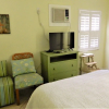 Отель Coconut Grove Beach Resort Suites 1 & 2, фото 5