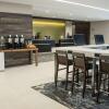 Отель DoubleTree by Hilton Hotel Syracuse, фото 25