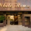 Отель White House Apartments в Бейруте