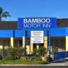 Отель Bamboo Motor Inn в Лейкс-Энтрансе
