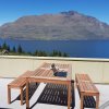 Отель Queenstown Lakeview Holiday Home, фото 19