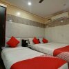 Отель OYO 17156 Sri Jayaram Lodge, фото 15