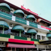 Отель RedDoorz near Juanda International Airport, фото 1