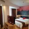 Отель Thank Inn Plus Hotel Guizhou Qianxinan Xingyi Jushan Avenue, фото 3