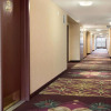 Отель Days Inn And Suites - Langley, фото 2