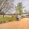 Отель Waterfront Grove Retreat w/ Kayaks & Boat Dock!, фото 1