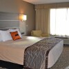 Отель Jameson Inn & Suites, фото 7
