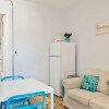 Отель 3 Bedroom Apt W/balcony 4 min to Tube, фото 6