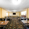 Отель Comfort Inn & Suites Cleveland, фото 15