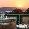 Отель 95M² Homm Spectacular Flisvos Marina Sea View Flat в Афинах