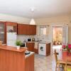 Отель House of Velenia, Family Apt 15' from Corfu center, фото 4