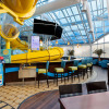 Отель La Quinta Inn and Suites by Wyndham at WaTiki Waterpark, фото 13