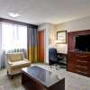 Отель Doubletree by Hilton Hotel Kamloops, фото 3