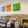 Отель Comfort Inn & Suites Airport, фото 12