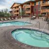 Отель Sunstone 322 Spacious Condo At Sunstone Lodge With Great Complex Amenities, Ski-in Ski-out by Redawn, фото 17