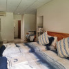 Отель Cozy Triple Room With King Sized bed and Single Bed, Near Bloemfontein, фото 7