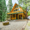 Отель Shaver Lake Mountain Cabin w/ Hot Tub & Gas Grill!, фото 14