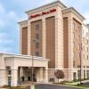 Отель Hampton Inn & Suites Cleveland-Beachwood, фото 10