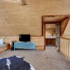 Отель Misty Pines 3 Bedroom Cabin by Redawning, фото 38