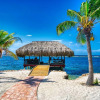 Отель Private Beach Ocean Front Boat Dock Tiki Bar, фото 32