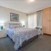 Отель Gowrie Ave, Bay Parklands, Unit 62, 2, Tristani, фото 6