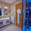 Отель The Penthouse Suites Hotel, фото 8