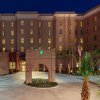 Отель Embassy Suites by Hilton Savannah в Саванне