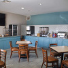 Отель Country Inn & Suites by Radisson, Topeka West, KS, фото 29