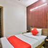 Отель OYO Rooms 229 Hotel Classic inn, фото 13