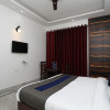 Отель OYO 10888 Sector 46, фото 17