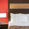 Отель La Quinta Inn & Suites by Wyndham Pearsall, фото 2