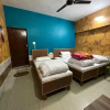 Отель J M S Guest House, фото 1