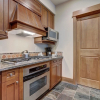Отель Luxurious 1 Br In River Run Village With Ski In Ski Out 1 Bedroom Condo by RedAwning, фото 5