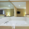 Отель Econo Lodge Inn & Suites, фото 26