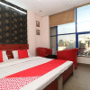 Отель R K Guest House By OYO Rooms, фото 17