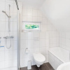 Отель Spacious, Modern Apartment Near the Centre, фото 4