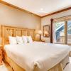 Отель Updated 1br Premier  At Black Bear Lodge- Kids Ski Free 1 Bedroom Condo by RedAwning, фото 3