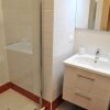 Отель Air-conditioned Apartment With Patio, Wifi and Parking, фото 9
