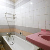 Отель RedDoorz Near Tunjungan Plaza, фото 8
