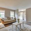 Отель Baltimore Home w/ Deck, 9 Mi to Downtown!, фото 5