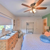 Отель Sun-soaked Cape Coral Getaway, 1 Mi to Dtwn!, фото 9