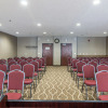 Отель Comfort Suites Southfield/Detroit, фото 18