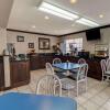Отель Econo Lodge Inn & Suites, фото 16