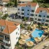 Отель SeaEsta apartment Pool and Beach, фото 5