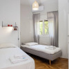 Отель Trendy 2 bedroom Apartment 5min to metro, фото 5