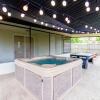 Отель Delray House With Hot tub & Game Room, фото 9